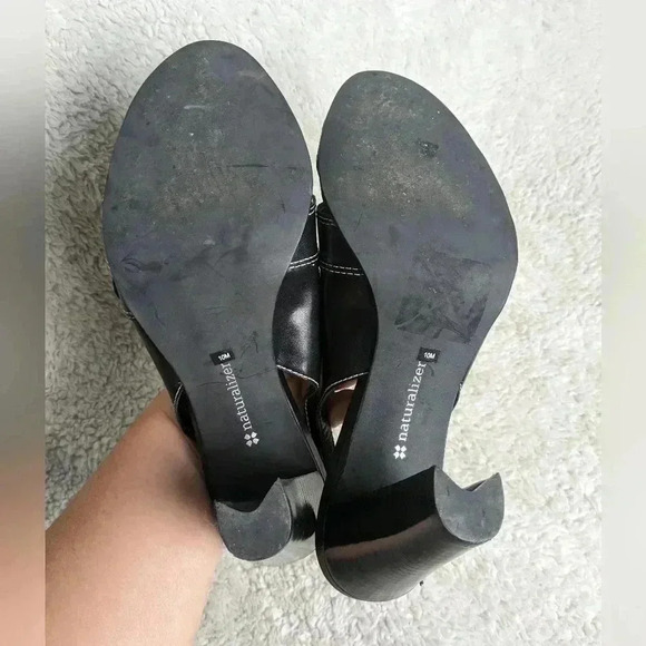 NATURALIZER Women sandals size 10 color black Like New  condition! - Picture 10 of 10